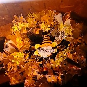 Deco mesh door wreath